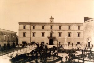 Lucera - Piazza Tribunali 1899