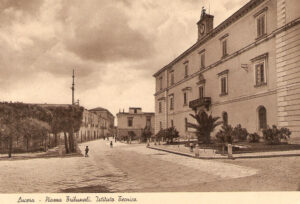 Lucera - Piazza Tribunali - Istituto Tecnico anni 30