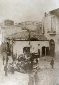 Lucera - Piazza Gramsci (Via dei Mercanti) - Pozzo Imperatore 1860