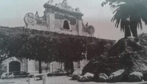 Lucera - Piazza del Carmine 1992 - Foto di Peppino Tdeschi