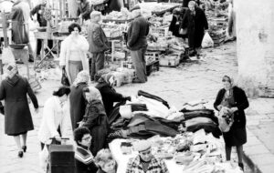 Lucera - Piazza della Repubblica 1977 - Foto di Roberto Toriello