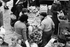 Lucera - Piazza della Repubblica 1977 - Foto di Roberto Toriello