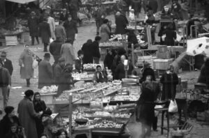 Lucera - Piazza della Repubblica 1977 - Foto di Roberto Toriello