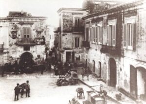 Lucera - Piazza della Repubblica (ex Piazza Mercato) anni 20