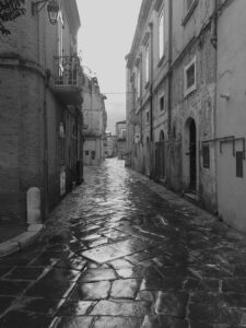 Lucera - Via Santa Lucia anni 60 - Foto di Massimiliano Monaco
