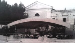 Lucera - Villa comunale - Lo stand della Festa dell'Unità 1992 - Foto di Massimiliano Monaco