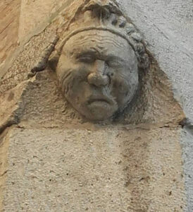 Lucera - Maschera apotropaica - Palazzo Lombardi angolo via Amicarelli