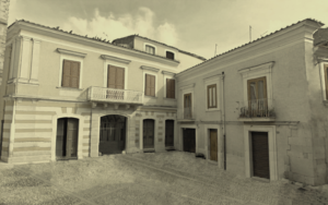 Lucera - Palazzo Colabella - Accetta