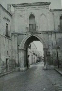 Lucera - Piazza di Vagno - Porta Foggia - Foto di Massimiliano Monaco