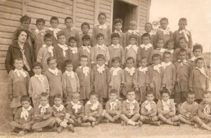 Lucera - Scuole elementari ed Asilo San Leonardo 1927 - 1^ Elementare - Rocco Lamorgese (il 5° da dx seduto per terra)