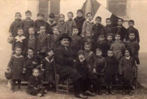 Lucera - Scuola Comunale S. Caterina 1928 - Nicola Bottone è il 5° da destra della fila centrale