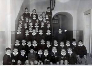 Lucera - Scuole elementari ed Asilo San Leonardo 1964 - Maestra Sponzilli - Con Marinella Bruno, Raffaele Marotta, Nicola Marcello Pepe, Rosaria Pitta, Marcellina Orienti e Peppino Bellucci