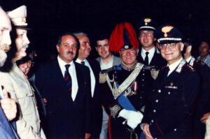 Associazione. Nazionale Carabinieri di Lucera 1988 - Concerto della Banda dei Carabinieri all'anfiteatro romano - Foto postata da Veturio Antifora