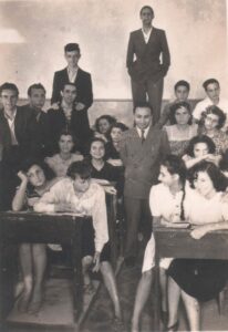 Lucera - Convitto Nazionale Ruggero Bonghi anni 40 - Classe liceale - IL 2° in alto a dx è Troia Dante