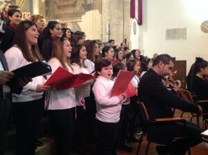 Lucera - Corale "S. Cecilia" don Eduardo Di Giovine - Chiesa di San Francesco 2014
