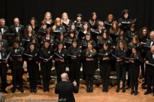 Lucera - Corale "S. Cecilia" don Eduardo Di Giovine - Concerto per il 150° anniversario dell'Unità d'Italia - Teatro Garibaldi 2011
