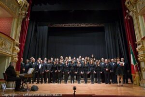 Lucera - Corale "S. Cecilia" don Eduardo Di Giovine - Concerto per il 150° anniversario dell'Unità d'Italia - Teatro Garibaldi 2011