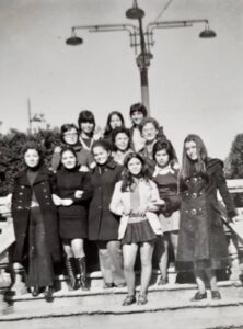 Lucera - Istituto Magistrale 'Rosmini' via Zuppetta anni 70 - Compagne di scuola - Foto di Lucia Scrima‎.