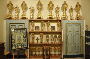 Lucera - Museo Diocesano - Reliquiari ospitati nell’ambiente raggiungibile dalla seconda sala