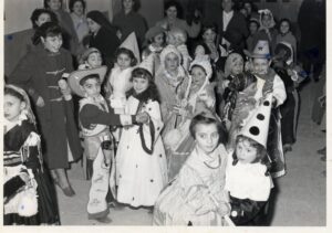 Lucera - Carnevale 1954-55 - Ballo in maschera presso la scuola di S. Anna