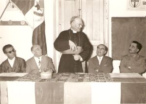 Lucera - 1958 - Inaugurazione Corso per Sarti - Mons. Vendola, Commissario P.S. Stabie e Tenente Menniti