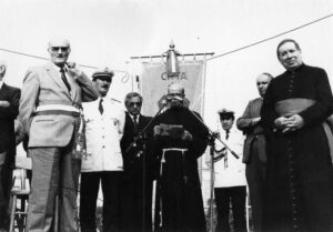 Lucera - Inaugurazione del monumento, in Piazza Tribunali, del Padre Maestro - P. Bernardino Nonni e Mons. Angelo Crìscito - Foto di Gianni Mentana