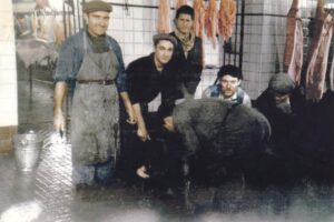 Lucera - Macello comunale 1945 - Da sx Mario Di Virgilio