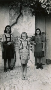 Lucera - Campagne lucerine - Ragazze di campagna 1944