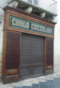 Lucera - Cozzolino Carlo - Negozio di cappelli e camicie in Via Gramsci