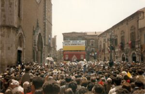 Lucera - Visita di S Santità Giovanni Paolo II 1987 - Piazza Duomo