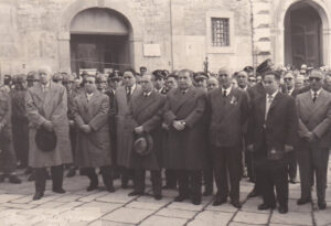 Lucera - Manifestazione patriottica 4 novembre anni 60 - Avv. Mario Prignano, sen. De Giovine, sindaco Giuseppe Papa