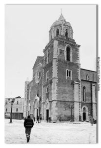 Lucera - Battista Raffaele - Piazza Duomo innevata 2012