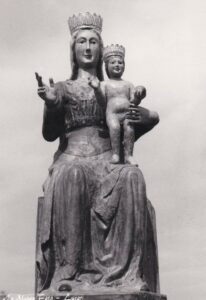 Lucera - Chiesa di San Giovanni Battista - Anni 70 - Statua della Madonna della Misericordia venerata nella Chiesa di S. Giovanni Battista che si festeggia il 31 Maggio - Foto fornita da Antonio Iliceto
