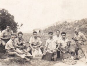 Lucera - De Gennaro Mario ( il 1° da dx), anni 50 - Foto di Mario De Gennaro (nipote)