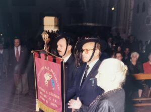 Associazione Bersaglieri di Lucera 1990 - Benedizione del 3° Labaro - In primo piano la figlia della M.A.V.M. Cap. Magg. A, Solitano